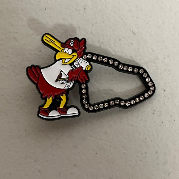 New Era St Louis Cardinals Pin Brooch Baseball Pins Streetwear Hat - Picture 1 of 7